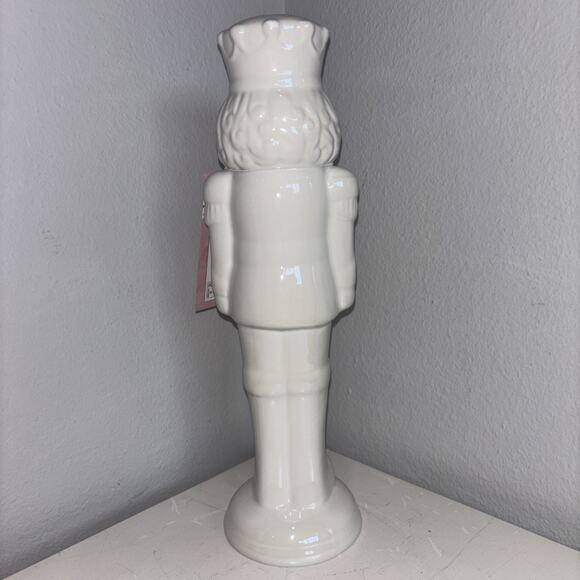 Cupcakes and Cashmere Nutcracker White Glazed Iridescent Ceramic Christmas NEW - Picture 2 of 4